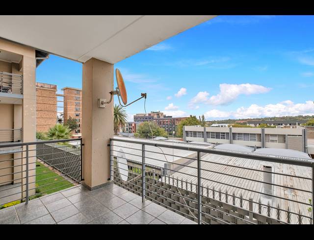 1 BEDROOM APARTMENT FOR SALE IN FERNDALE